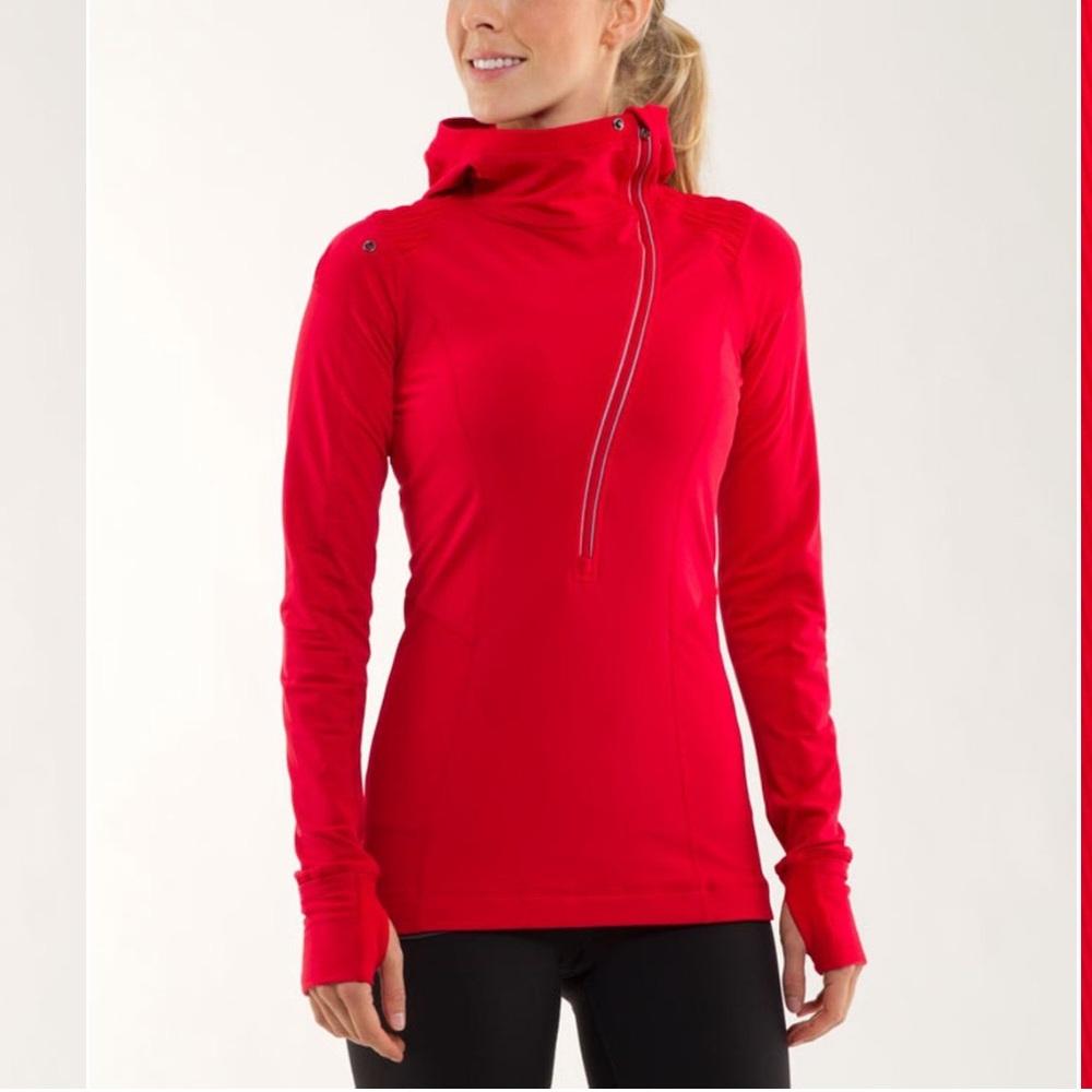 Lululemon Run: For It Pullover- Currant red. Vintage 2011. Size 8